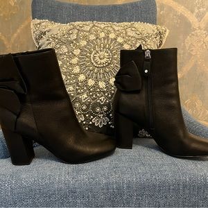 Women’s high heel boots by Avec ales Filles